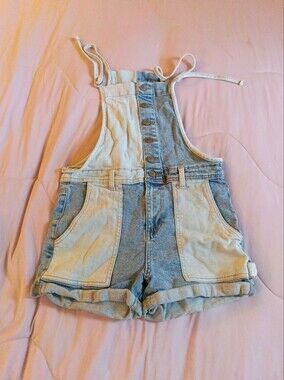 Celebrity Pink Overall 2 Tone Shorts With Ties,